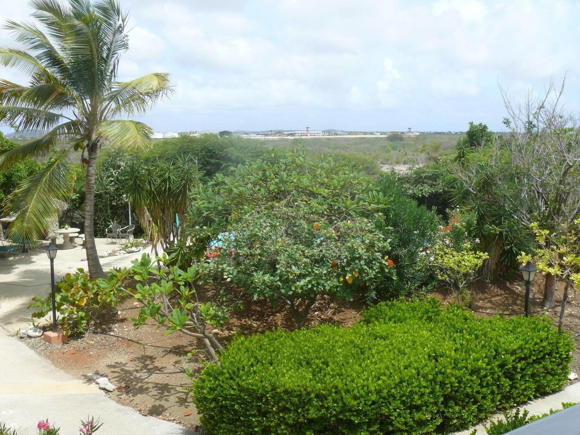 Apartment 1 And 5 In Windsock Beach Resort Bonaire Exterior foto